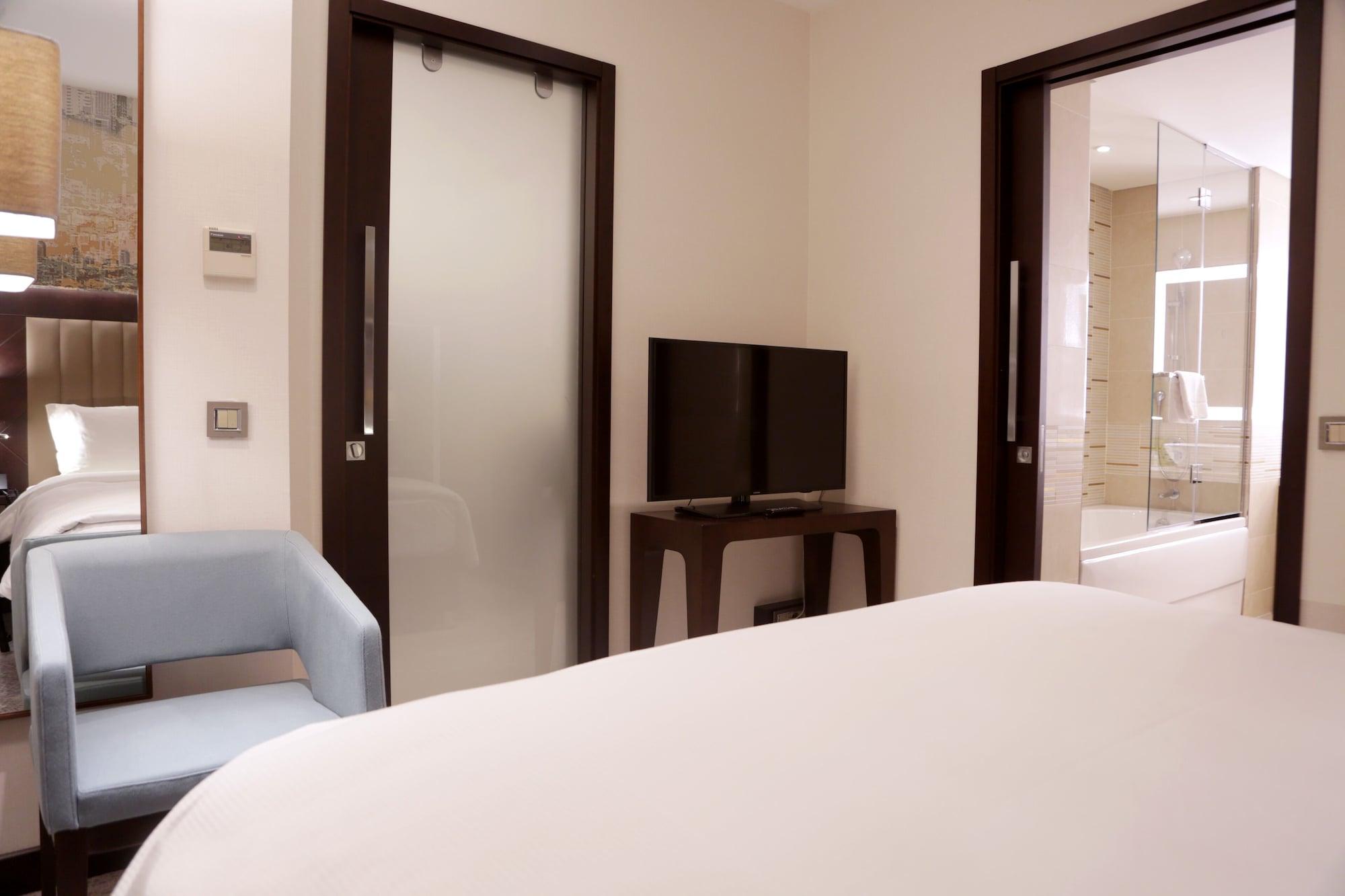 Готель Doubletree By Hilton Istanbul Umraniye Екстер'єр фото A room at the hotel
