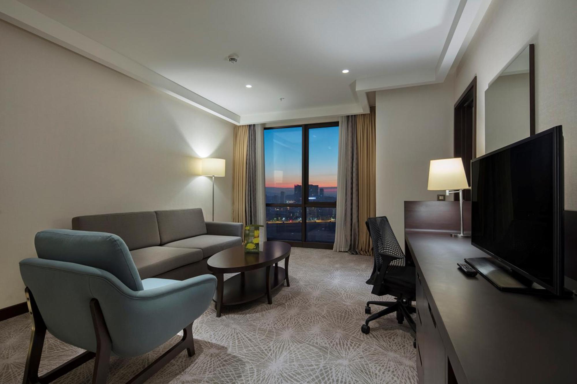 Готель Doubletree By Hilton Istanbul Umraniye Номер фото