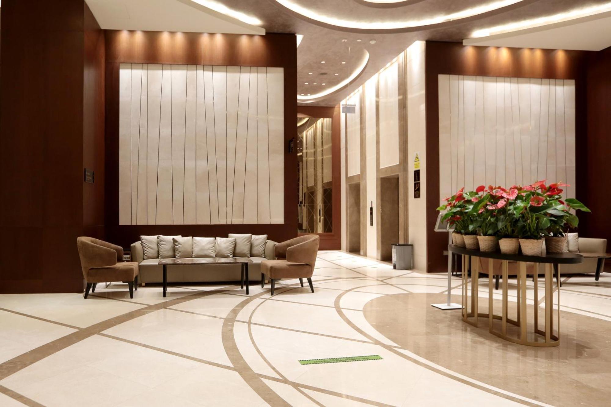 Готель Doubletree By Hilton Istanbul Umraniye Екстер'єр фото Lobby