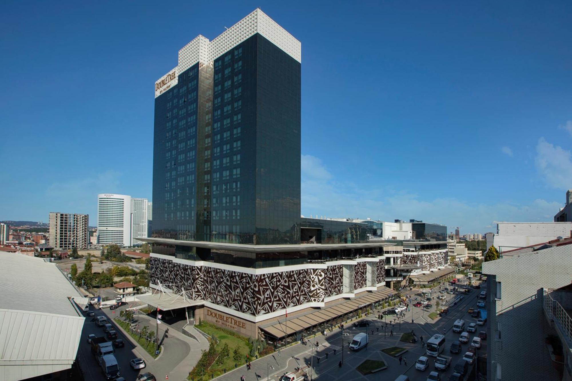 Готель Doubletree By Hilton Istanbul Umraniye Екстер'єр фото The Westin San Diego