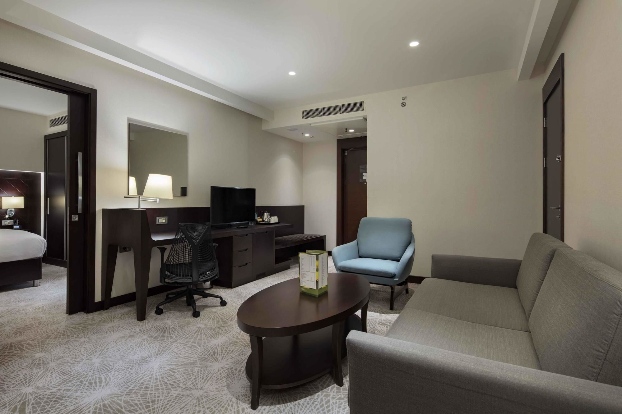 Готель Doubletree By Hilton Istanbul Umraniye Екстер'єр фото Suite